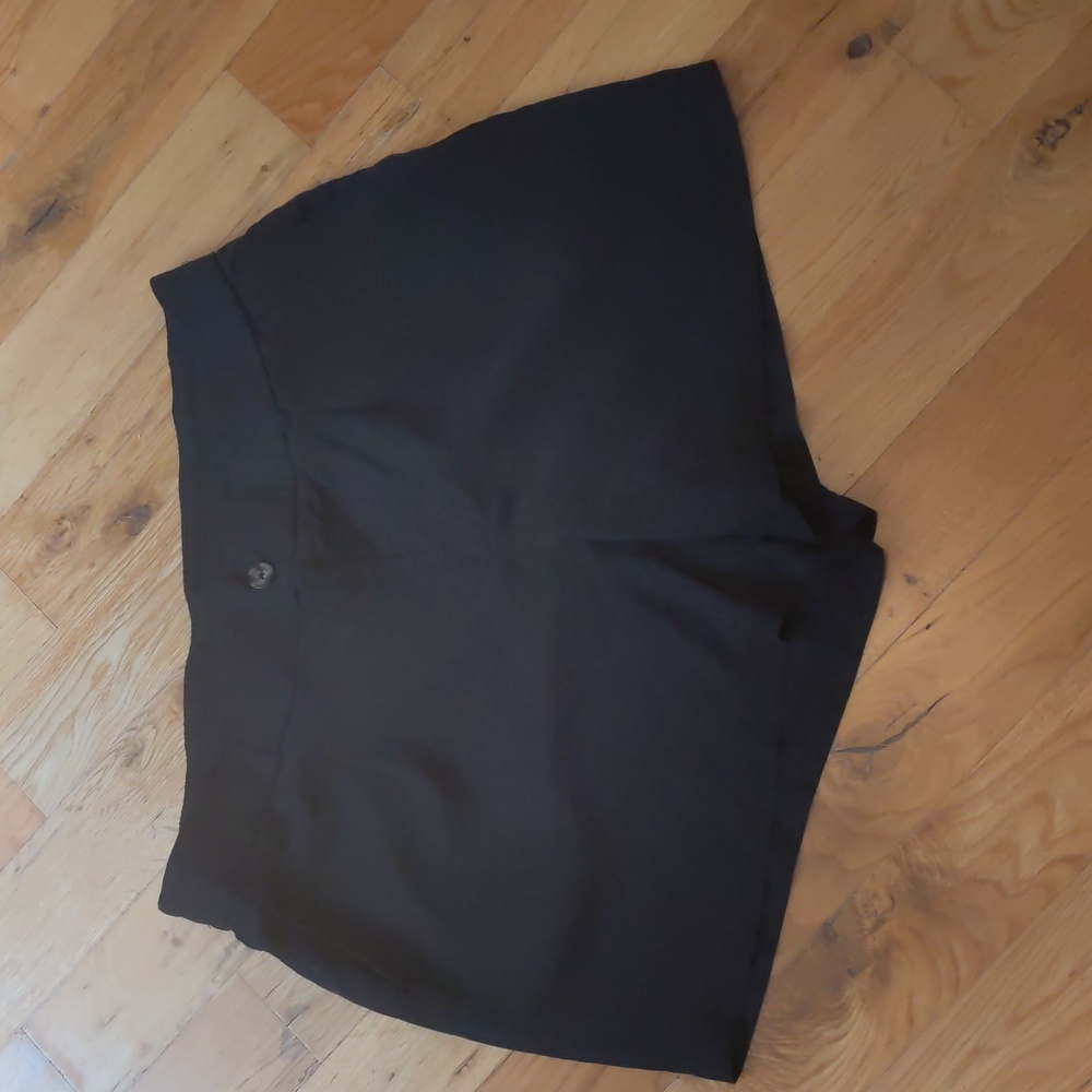 Torrid Black part Linen Shorts Sz 16